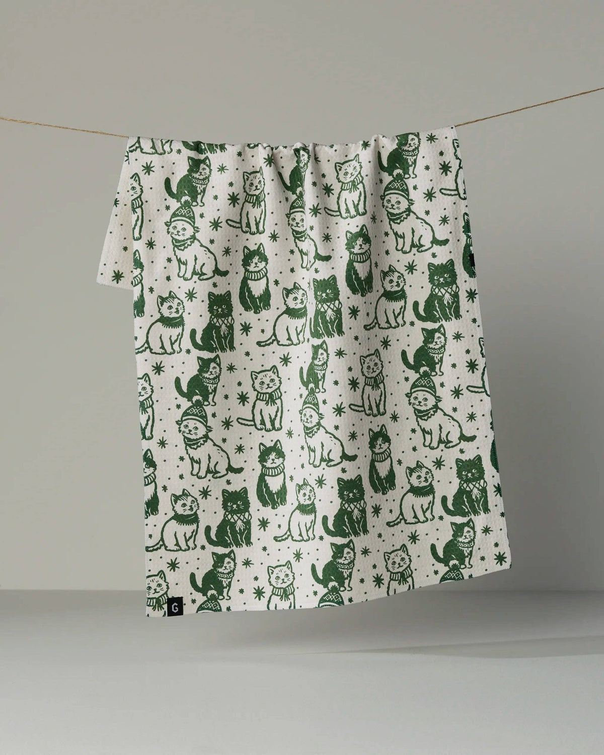 Cozy Kittens Luxe Kitchen Towel - Holiday 2026