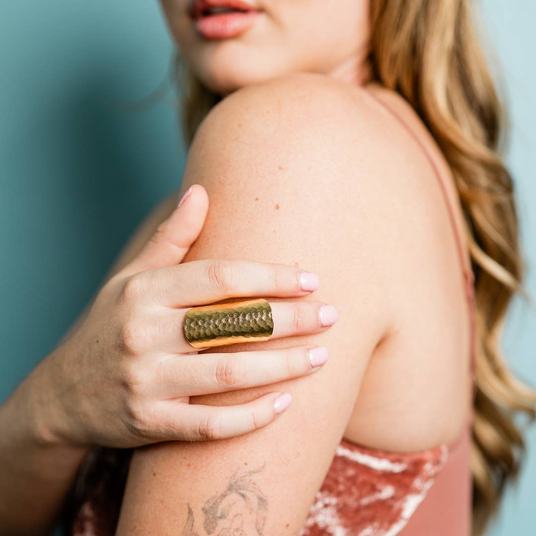 Gold Cigar Band Ring: Carded