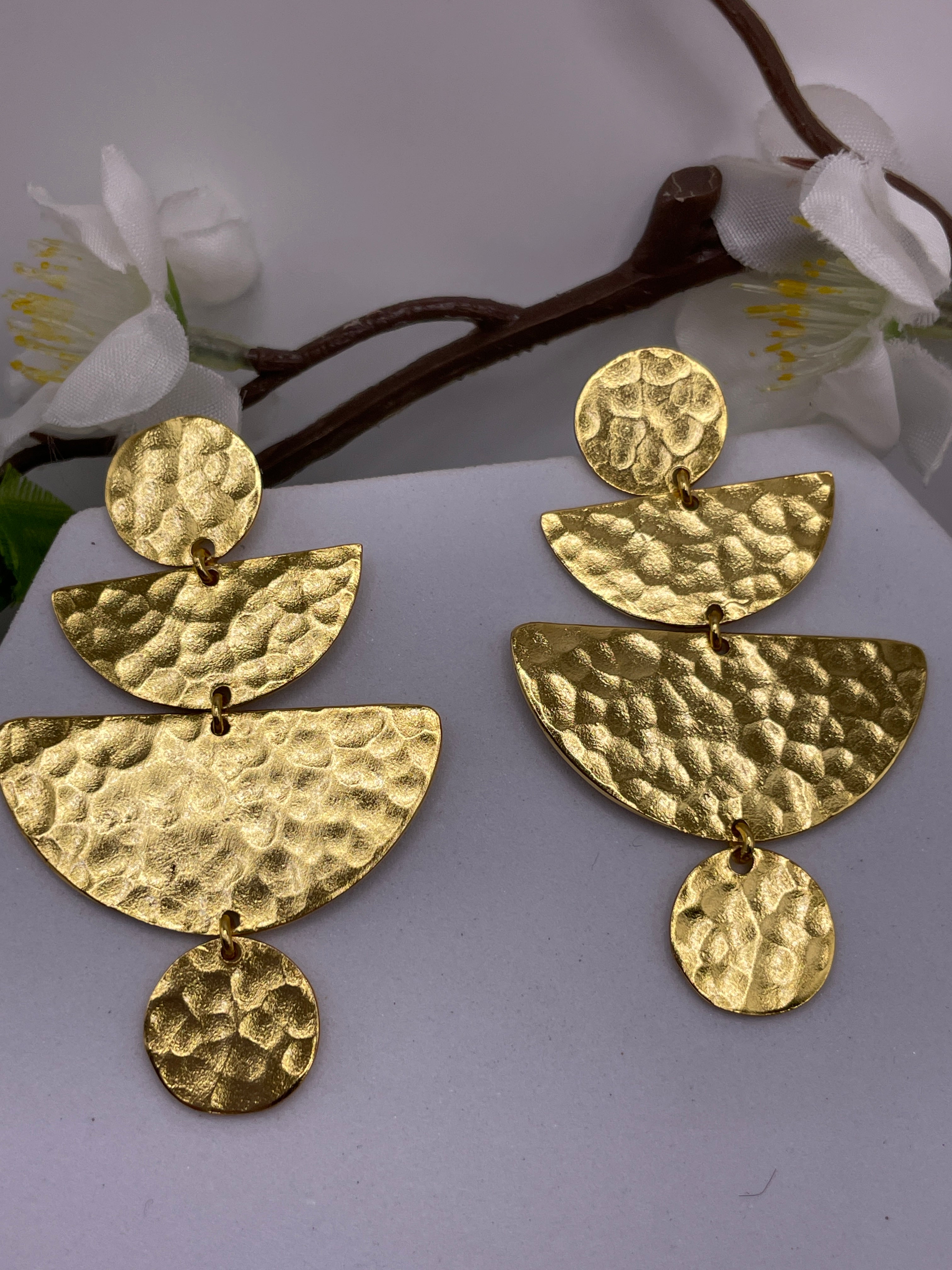 Hammered Moon Phase Earring