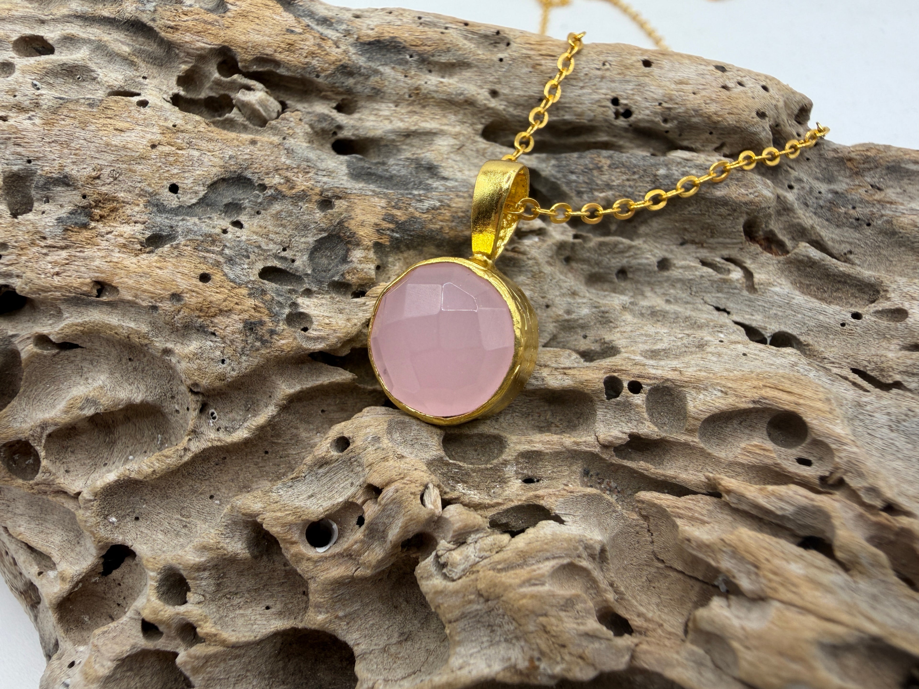 Small Circle Necklace