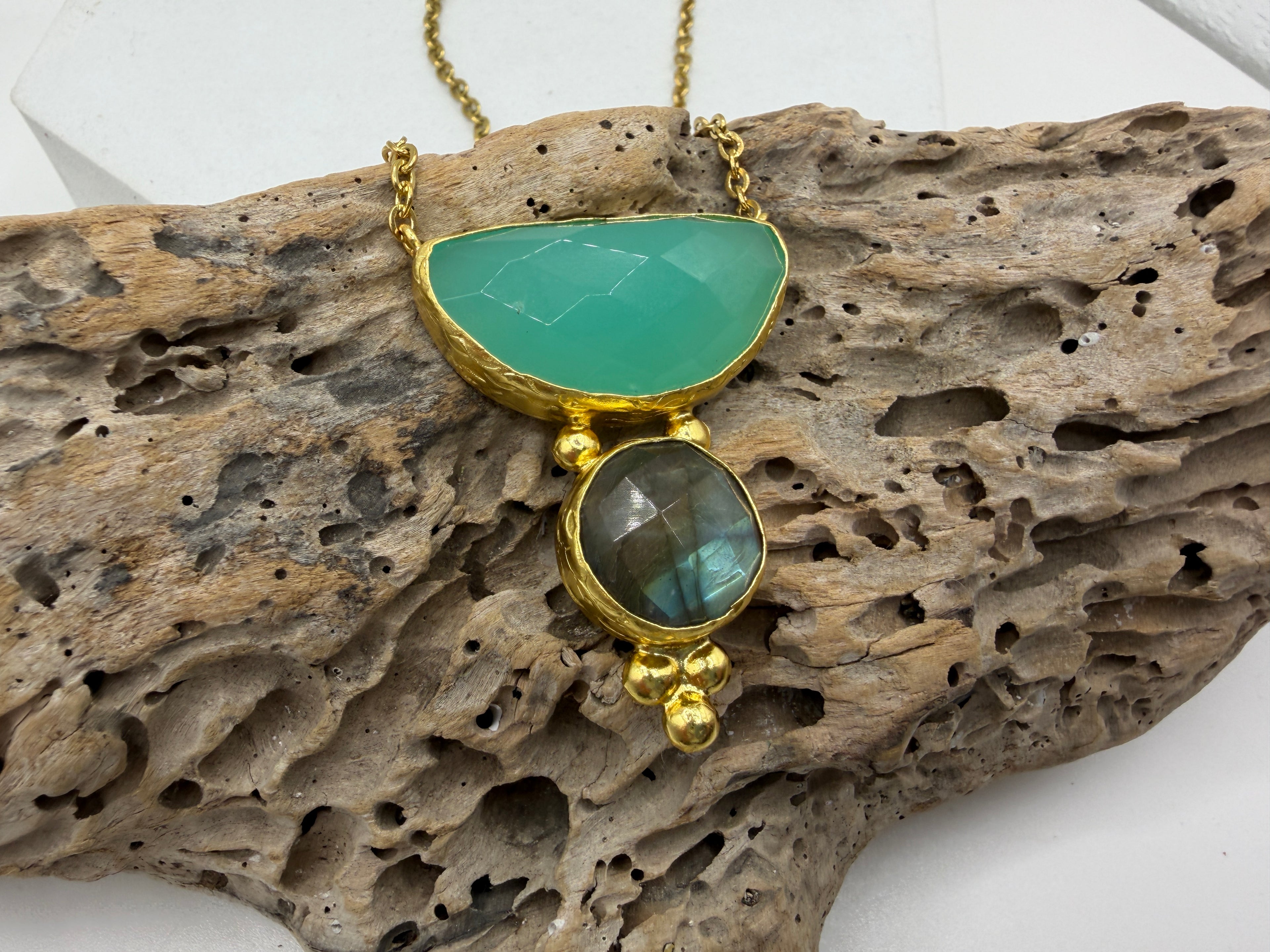 Double Stone Halfmoon Necklace