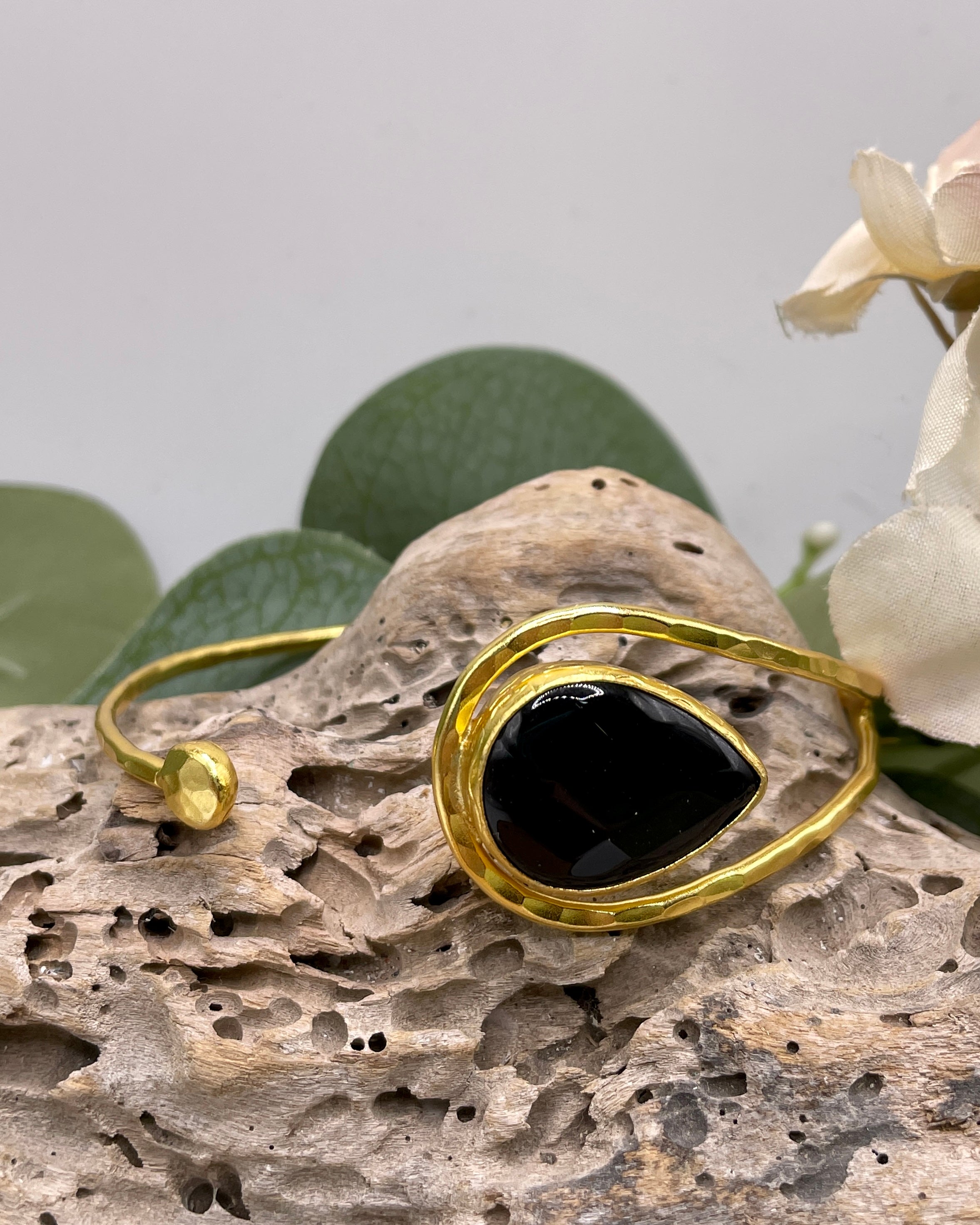 Open Teardrop Bracelet