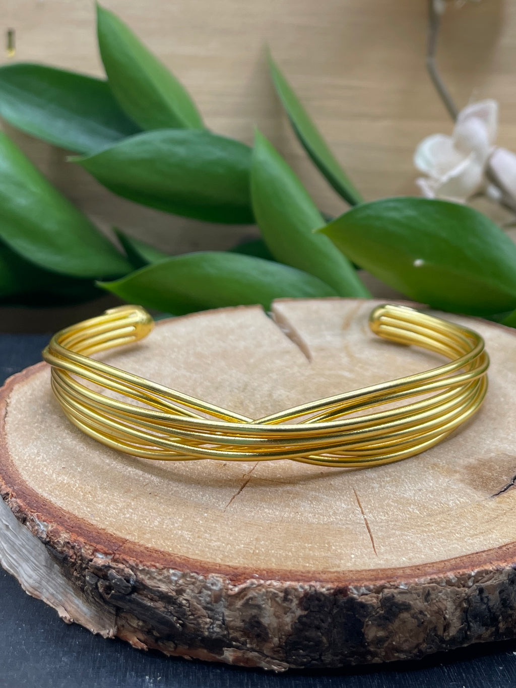Threads Gold Bracelet