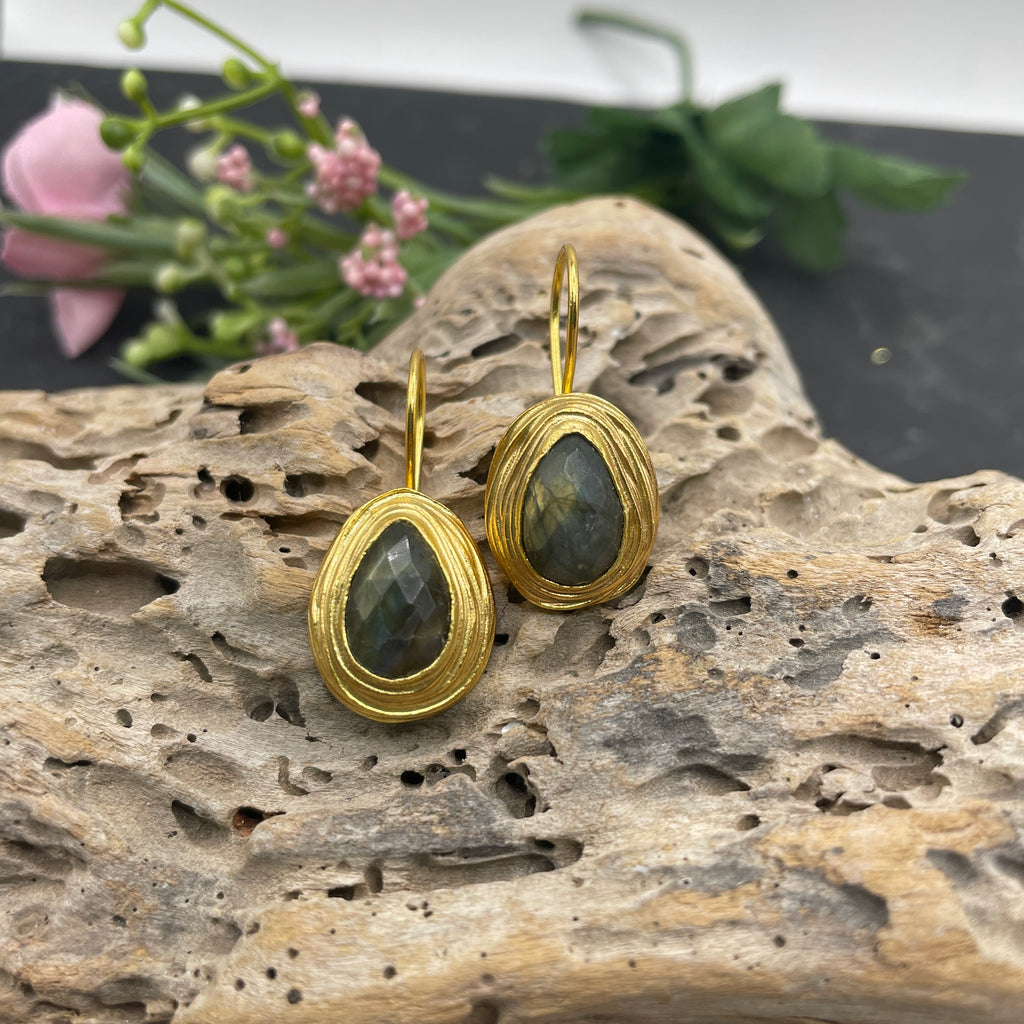 Wire wrap teardrop earrings