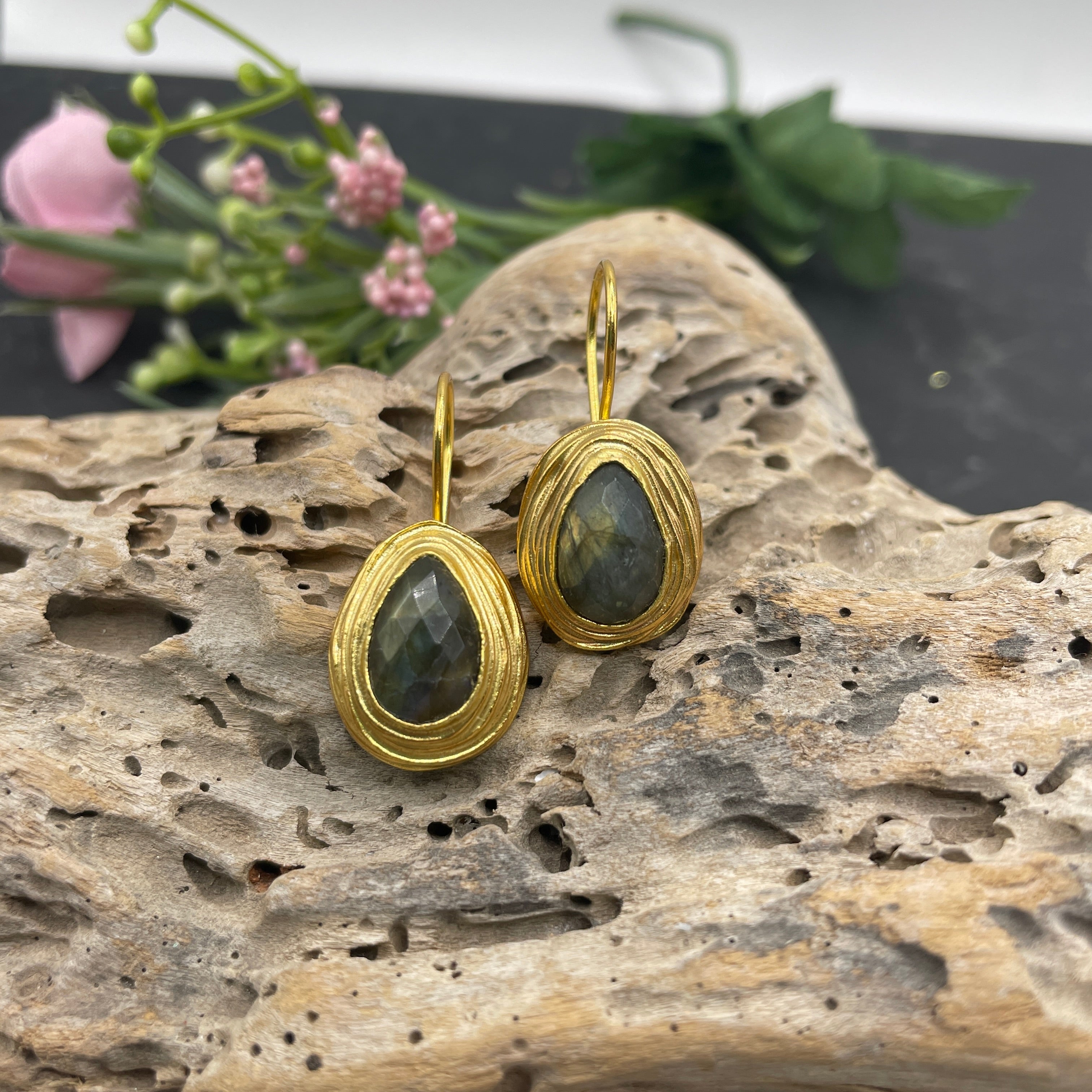 Wire wrap teardrop earrings