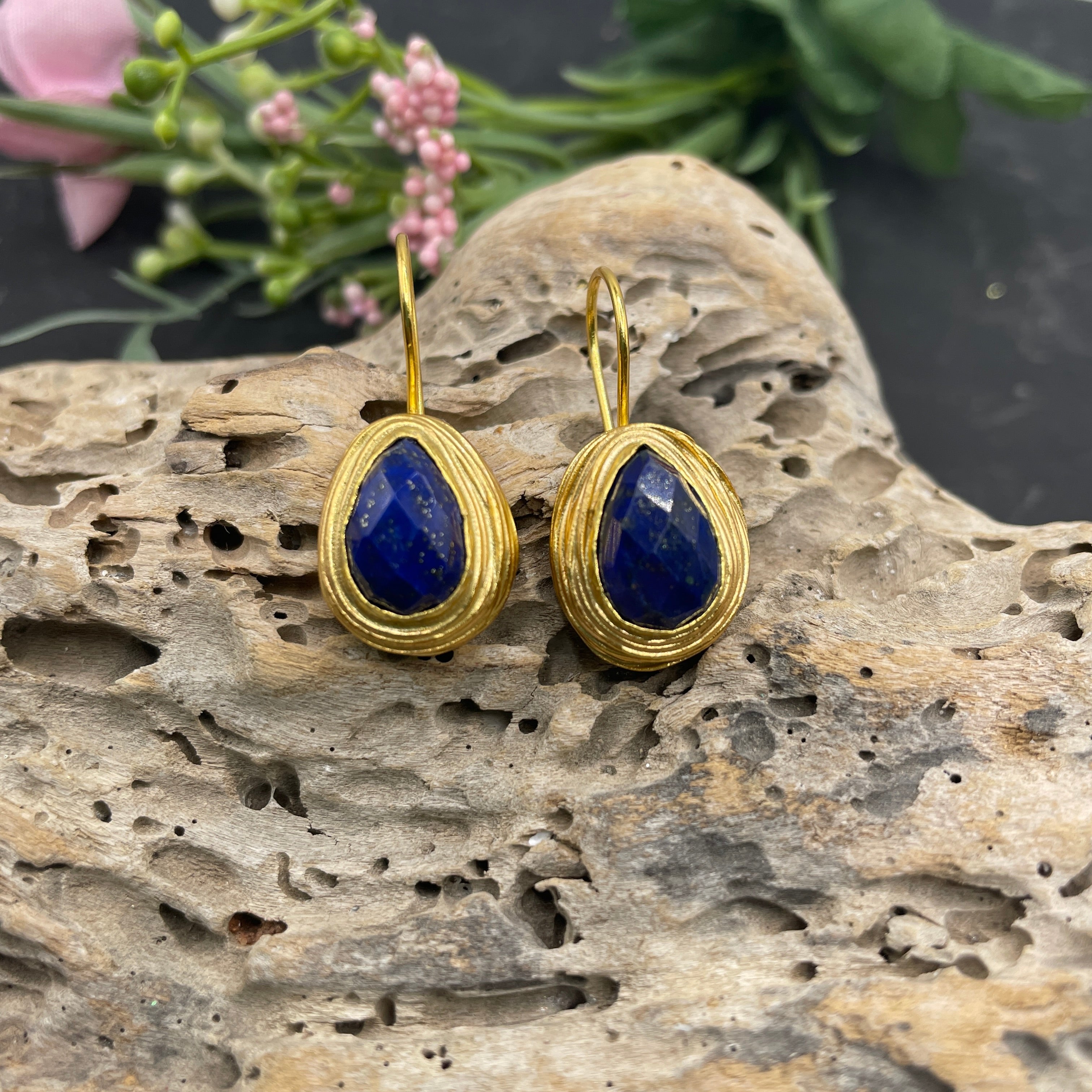 Wire wrap teardrop earrings