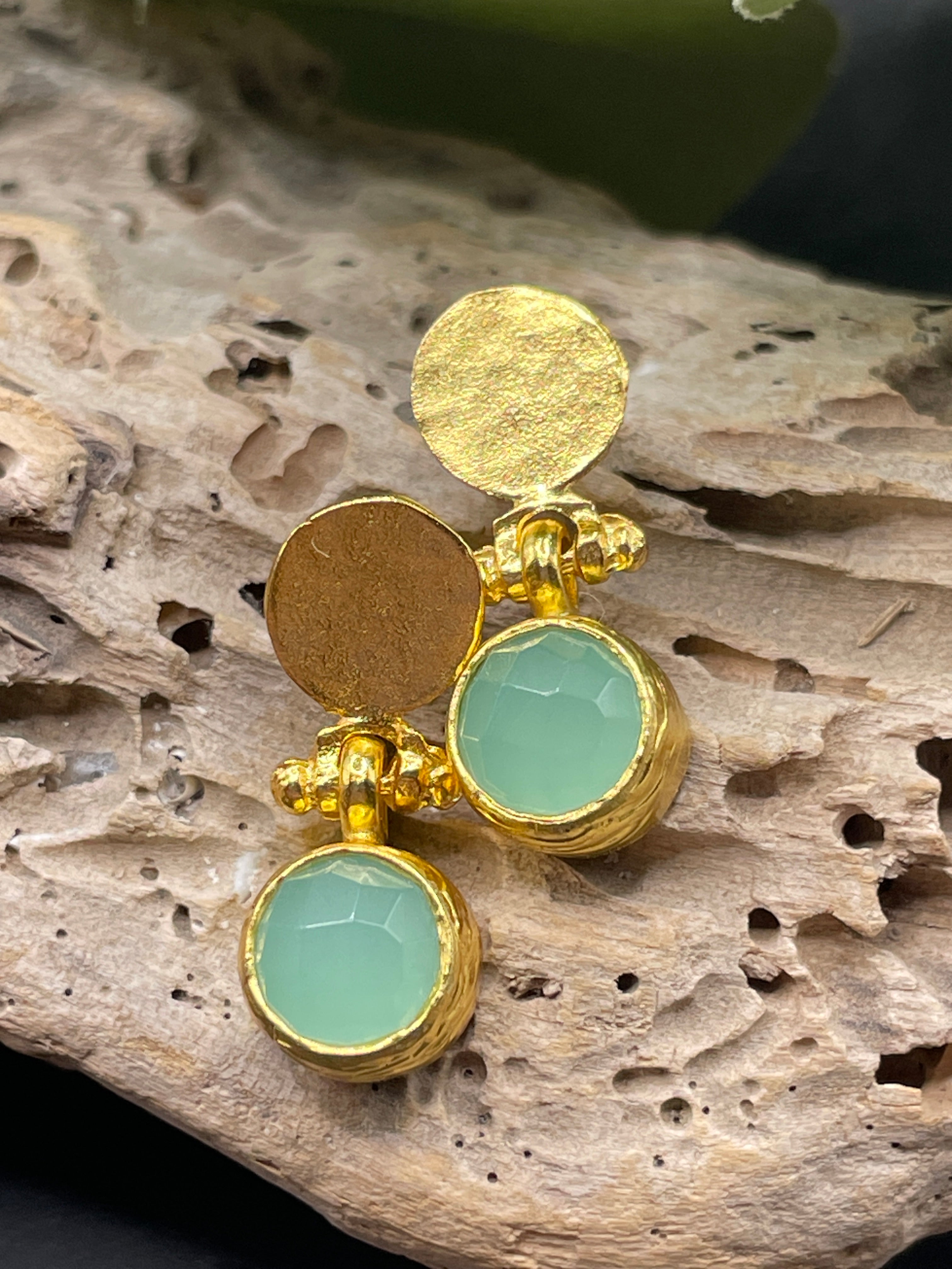 Miniature Circle Single Stone Hammered Earrings