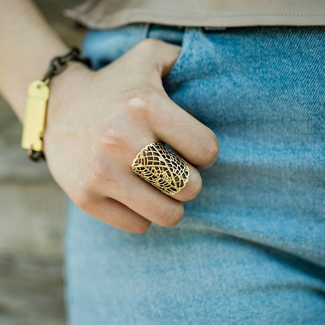 Leaf Lace Ring: Carde