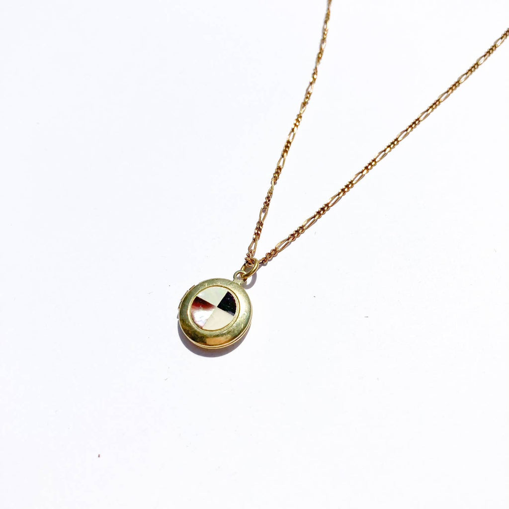 Checkered Shell Locket Necklace: 19"