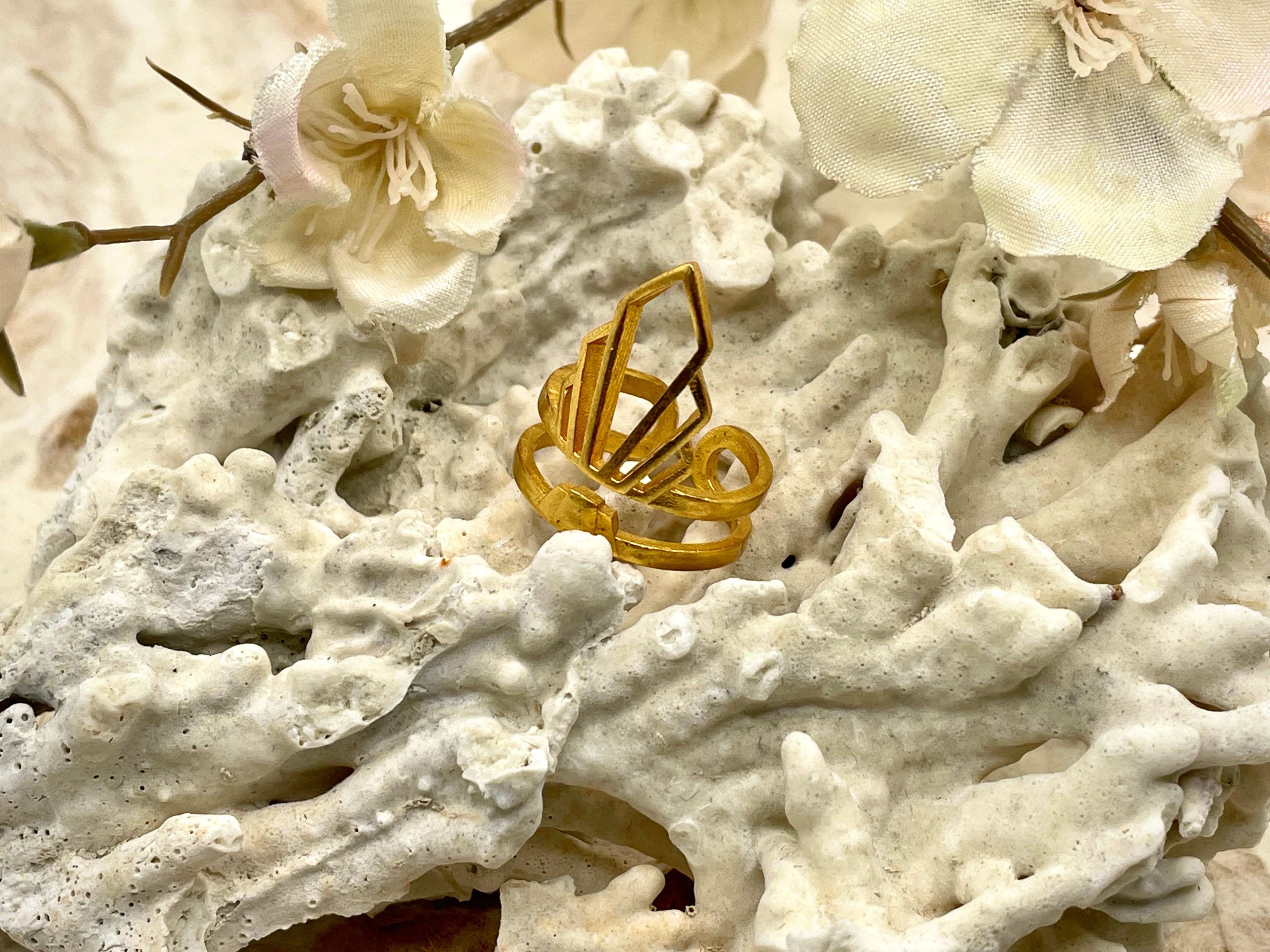 Mlima (Mountain) Ring