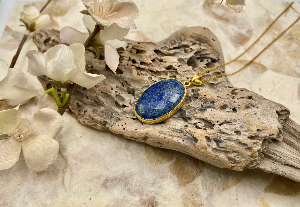 Oval Stone Necklace