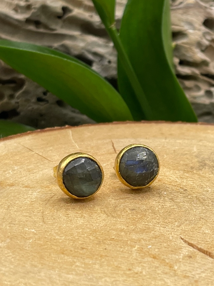 Round Stone Studs