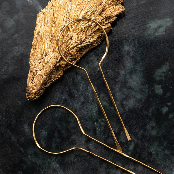 Equinox Keyhole Hoop