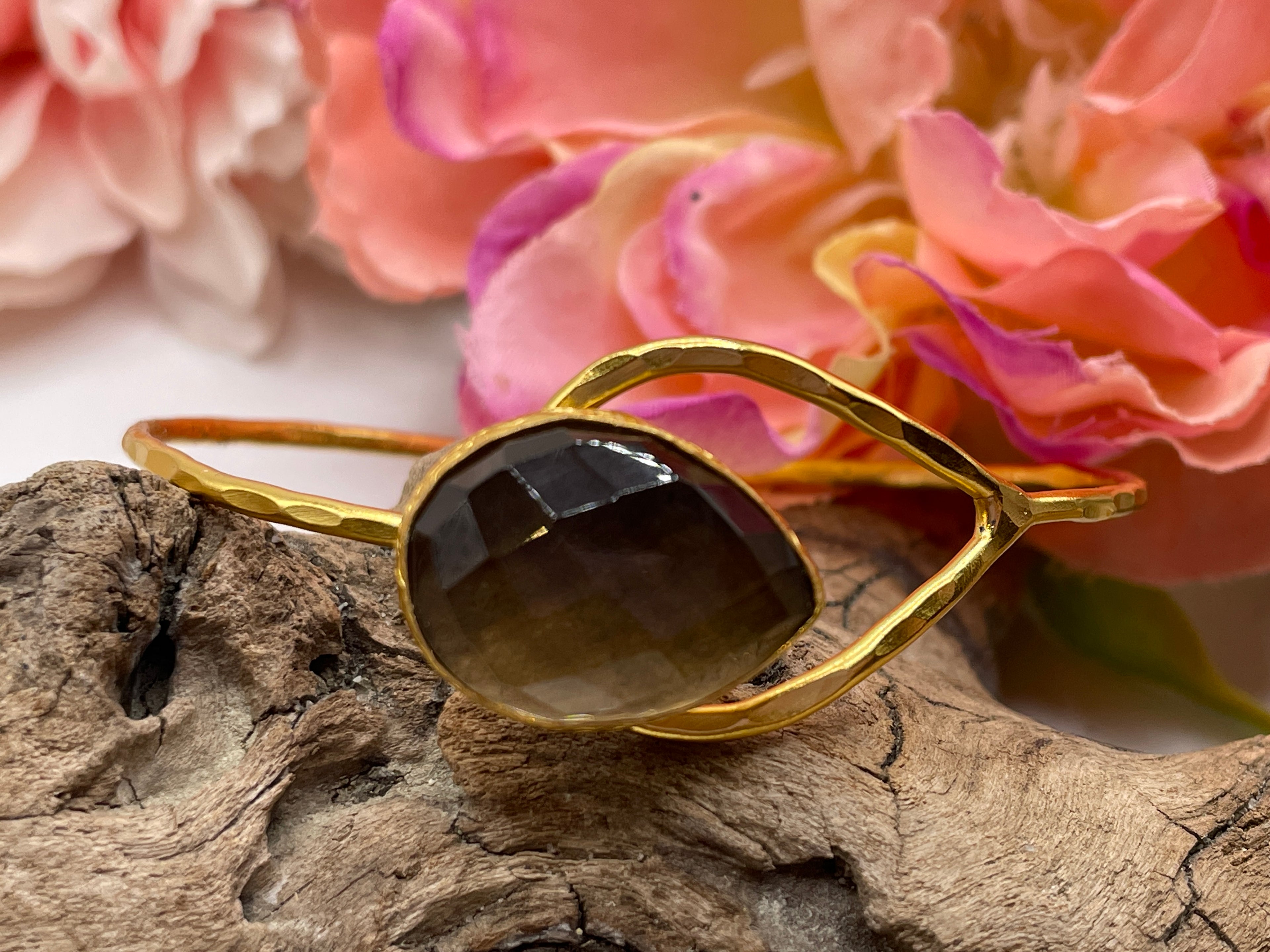 Closed Teardrop Bracelet