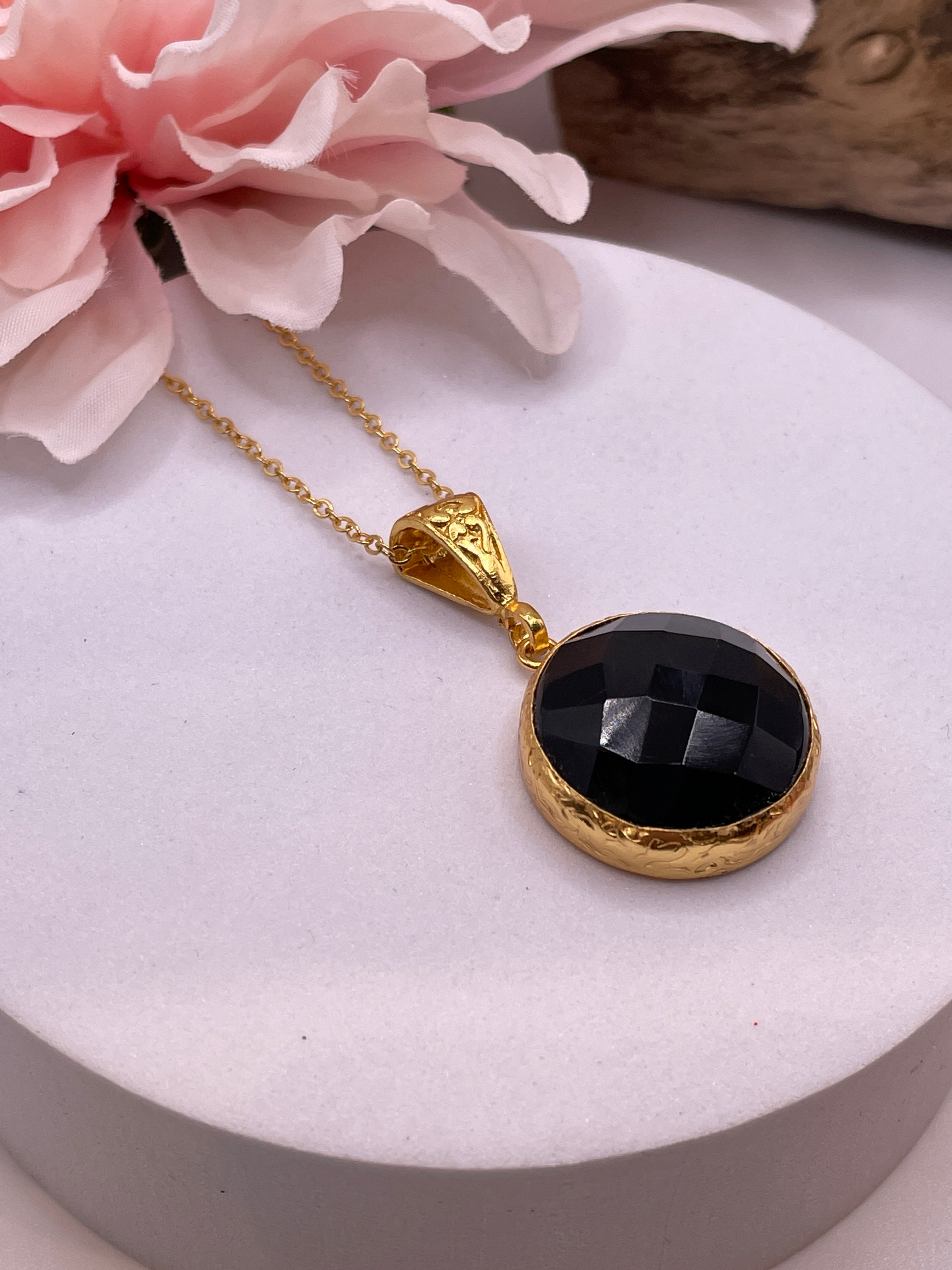 Circle Stone Necklace